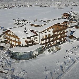 Daskaiser - Dein Gartenhotel In Tirol